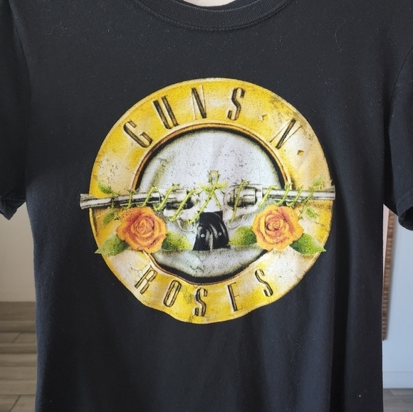 Bravado Guns n Roses Black Short sleeve band concert tee - Picture 4 of 4